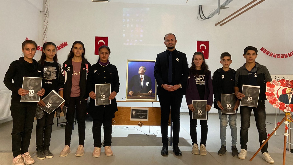 10 Kasım Gazi Mustafa Kemal Atatürk'ü Anma Günü